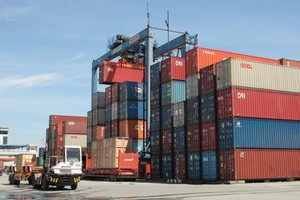 VCCI kiến nghị thành lập Tổ công tác liên bộ gỡ khó về logistics.
