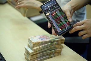 Sáu thách thức phủ bóng lên nền kinh tế