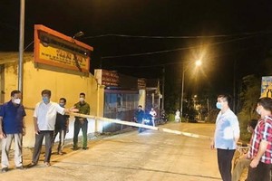 Tiến hành phong tỏa xã đảo Nghi Sơn (Thị xã Nghi Sơn).