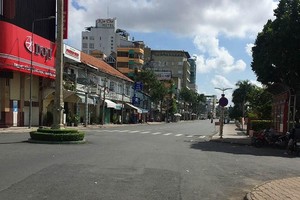 Bến Ninh Kiều, đường Hai bà Trưng, quận Ninh Kiều, TP. Cần Thơ ngày đầu giãn cách xã hội