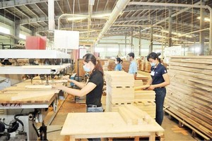 Sản phẩm gỗ có mức tăng 6,4 tỷ USD, tăng 75,7% so với cùng kỳ năm 2020. 