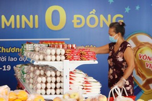 TP.HCM: Thêm 20.000 hộ dân khó khăn được tiếp sức từ siêu thị 0 đồng