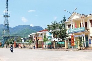 Trung tâm huyện Minh Long