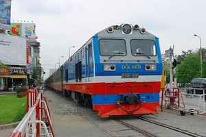 Một đoàn tàu SE8