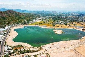 Hồ Phú Hòa điều tiết lũ cho TP. Quy Nhơn bị san lấp, tạo nên “nút cổ chai” ngay phía Tây - Tây Bắc của Thành phố