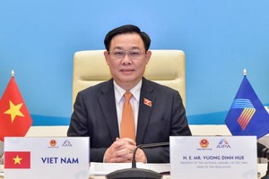 Chủ tịch Quốc hội Vương Đình Huệ phát biểu tại AIPA 42, chiều 23/8. (Ảnh: Duy Linh).