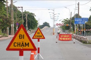 TP.HCM: Phương tiện mô tô lưu thông ngoài đường giảm 85%