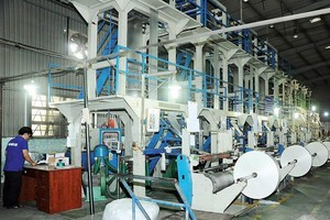 Nhựa Đồng Nai (DNP) nặng gánh lãi vay sau thương vụ M&A Gạch CMC