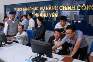 Tiếp nhận và xử lý thủ tục hành chính tại Trung tâm Hành chính công tỉnh Phú Yên