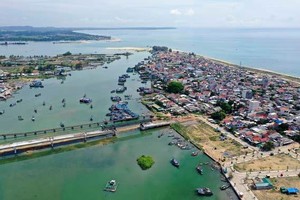 Xã Nghĩa An (TP. Quảng Ngãi) - bên phải, là phần diện tích nhô ra biển đang được tỉnh Quảng Ngãi hướng đến đô thị hỗn hợp ven biển