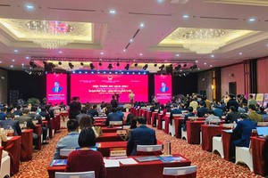 Phiên khai mạc Hội thảo.