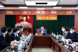 Ông Phạm Xuân Thăng, Bí thư Tỉnh ủy Hải Dương chủ trì buổi làm việc với Công ty TNHH Daewoo Engineering & Construction. Ảnh: Báo Hải Dương