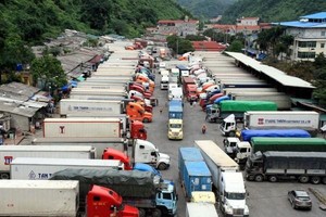 Tháo gỡ khó khăn cho xuất nhập khẩu hàng hóa qua các tỉnh biên giới phía Bắc