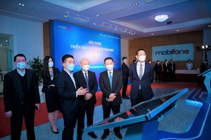 Đại biểu tham dự Hôi nghị trải nghiệm sản phẩm, dịch vụ mới của MobiFone.