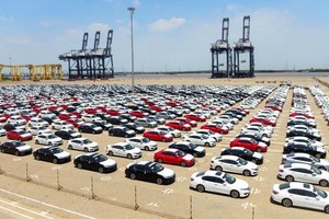 Việt Nam đã chi 3,66 tỷ USD để nhập khẩu hơn 160.000 ô tô nguyên chiếc trong năm 2021. 