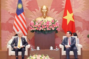 Chủ tịch Quốc hội Vương Đình Huệ tiếp Thủ tướng Malaysia Dato’ Sri Ismail Sabri bin Yaakob