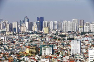 Giá bất động sản tại Hà Nội thời gian gần đây tăng đáng kể, nhưng sức hấp thụ vẫn rất lớn. Ảnh: Đức Thanh