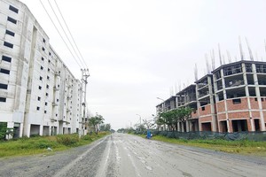 Tình trạng thi công dang dở tại Dự án Khu nhà ở dành cho người có thu nhập thấp tại KCN Điện Nam - Điện Ngọc.