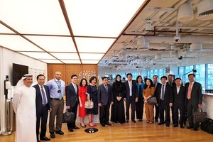 Bộ trưởng Nguyễn Chí Dũng và đoàn công tác thăm và làm việc tại Trung tâm Tài chính quốc tế Abu Dhabi