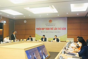 Phiên họp chiều 31/3 của Uỷ ban Kinh tế .