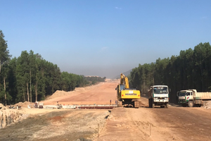 Đầu tư tuần qua: 3.901 tỷ đồng phát triển đường thủy, logistics; đề xuất 4.200 tỷ đồng làm KCN Nhân Cơ 2