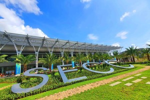 Nhà triển lãm B SECC cũng là sự kiện chào mừng 47 năm ngày giải phóng miền nam, thống nhất đất nước (30/4/1975 - 30/4/2022).