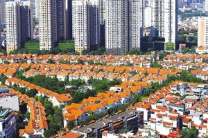 Thị trường bất động sản đang trong tình trạng khan hiếm nguồn cung và giá bị đẩy lên cao. Ảnh: Đức Thanh