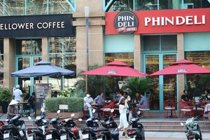 Thị trường bất động sản bán lẻ dần lấy lại sức sống. Ảnh: Lê Toàn