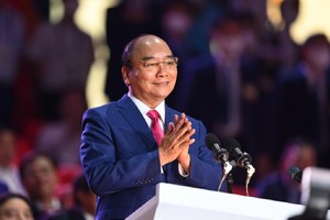 Ông Nguyễn Xuân Phúc, Chủ tịch nước CHXHCN Việt Nam tuyên bố khai mạc Đại hội Thể thao Đông Nam Á 2021 tại Việt Nam.