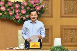 Phó Thủ tướng Lê Minh Khái : Nếu còn dư địa, có thể đề xuất giảm thuế VAT, thuế tiêu thụ đặc biệt với xăng dầu.