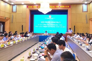 Hội nghị giao ban sơ kết công tác 6 tháng đầu năm, triển khai nhiệm vụ 6 tháng cuối năm 2022 Bộ Kế hoạch và Đầu tư.