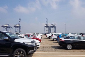 Xe nhập khẩu dưới 9 chỗ về Việt Nam trong nửa đầu năm 2022 giảm mạnh gần 17.400 chiếc so với cùng kỳ 2021.