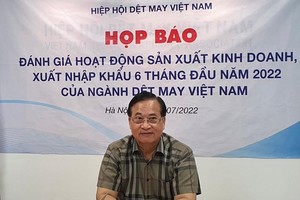 Theo Chủ tịch Vitas, Vũ Đức Giang, xuất khẩu dệt may đang đối diện nhiều thách thức trên chặng đường nửa cuối năm 2022.