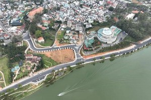Bộ Xây dựng kiểm tra loạt gói thầu tại Lâm Đồng