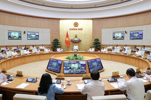 Thủ tướng cho biết, nhiều tổ chức, chuyên gia quốc tế uy tín đã đánh giá cao kết quả đạt được và triển vọng phát triển của Việt Nam. (Ảnh: Nhật Bắc)