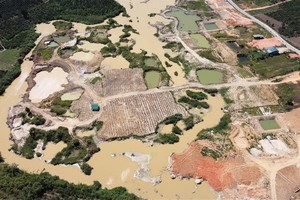 Lâm Đồng: 4 doanh nghiệp được yêu cầu tạm dừng khai thác cát xây dựng