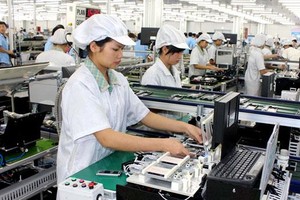 Các Bộ, ngành, địa phương chủ động tìm giải pháp đa dạng hóa các sản phẩm, đẩy mạnh xuất khẩu hơn nữa sang Hàn Quốc.