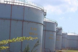 Doanh nghiệp đầu mối nhập khẩu xăng dầu được thông quan hàng hóa trong dịp nghỉ lễ Quốc khánh 2/9.