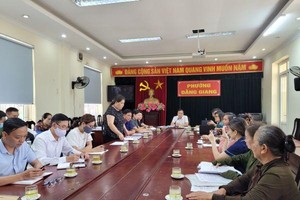 UBND quận Ngô Quyền tổ chức đối thoại với 4 hộ dân chưa chấp hành bàn giao mặt bằng thực hiện dự án tại phường Đằng Giang.