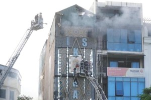 Chủ tịch Hà Nội yêu cầu khẩn trương hoàn thành tổng kiểm tra karaoke, vũ trường