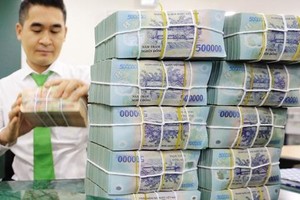 Ngân hàng tuần qua: Room tín dụng làm phân hóa lợi nhuận nhà băng; Phát hành trái phiếu doanh nghiệp sụt giảm mạnh