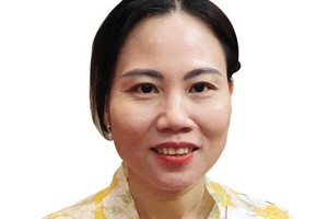 Bà Phí Hương Nga, Phó vụ trưởng phụ trách Vụ Thống kê công nghiệp và xây dựng (Tổng cục Thống kê)