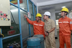 Phấn đấu 75% doanh nghiệp trong các khu công nghiệp tiết kiệm năng lượng hiệu quả