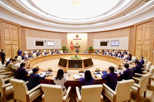 Phiên họp Chính phủ thường kỳ ngày 1/12. (Ảnh: VGP)