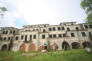 Nợ xấu lĩnh vực bất động sản là đáng quan ngại, dù tỷ trọng dư nợ toàn hệ thống ngân hàng chỉ chiếm khoảng 8%. Ảnh: Dũng Minh