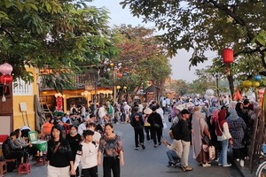 Quảng Nam đón khoảng 215.000 lượt khách tham quan, lưu trú trong dịp Tết Nguyên đán.