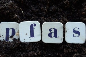 EU xem xét đề xuất cấm các loại "hóa chất vĩnh cửu" PFAS