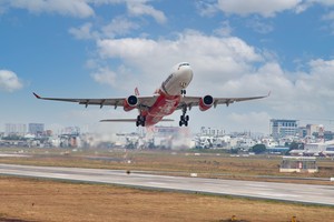 Bay Melbourne, Sydney (Úc) cùng Vietjet, tích điểm đổi quà hấp dẫn cùng SkyJoy
