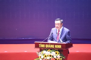 Chủ tịch UBND TP. Hà Nội Trần Sỹ Thanh phát biểu tại Hội nghị.