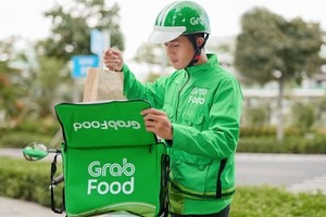 Grab báo doanh thu tăng trưởng ấn tượng, giá cổ phiếu duy trì đà giảm 72%
